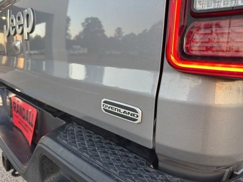 Used 2020 Jeep Gladiator Overland image 49