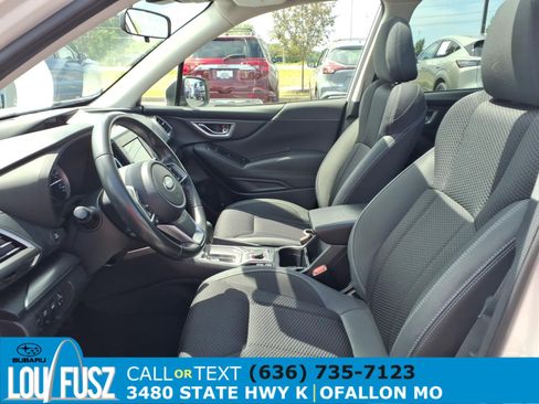Used 2023 Subaru Forester Premium AWD/4WD image 27