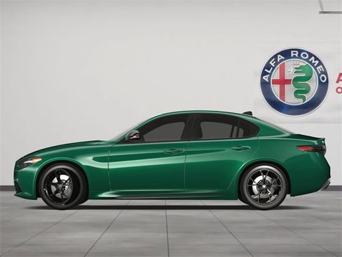 New 2025 Alfa Romeo Giulia w/ Driving Assist Package image 3