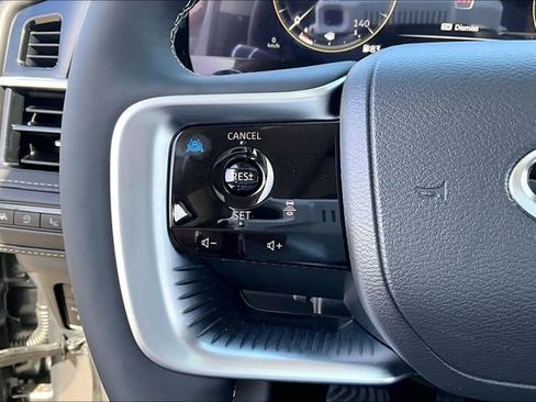 New 2026 INFINITI QX80 Luxe image 18