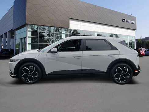 Certified 2024 Hyundai Ioniq 5 SEL RWD image 3