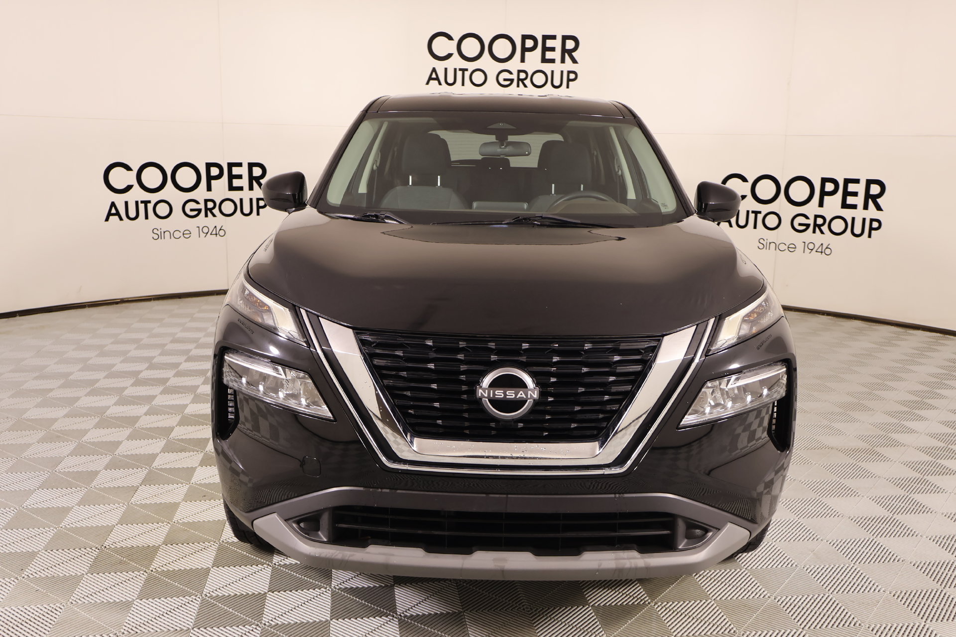 Used 2023 Nissan Rogue SV FWD image 8