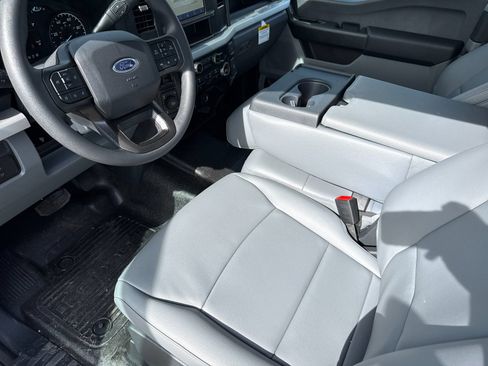 New 2026 Ford F250 XL w/ XL Chrome Package image 10