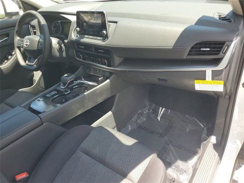 New 2026 Nissan Rogue SV image 27