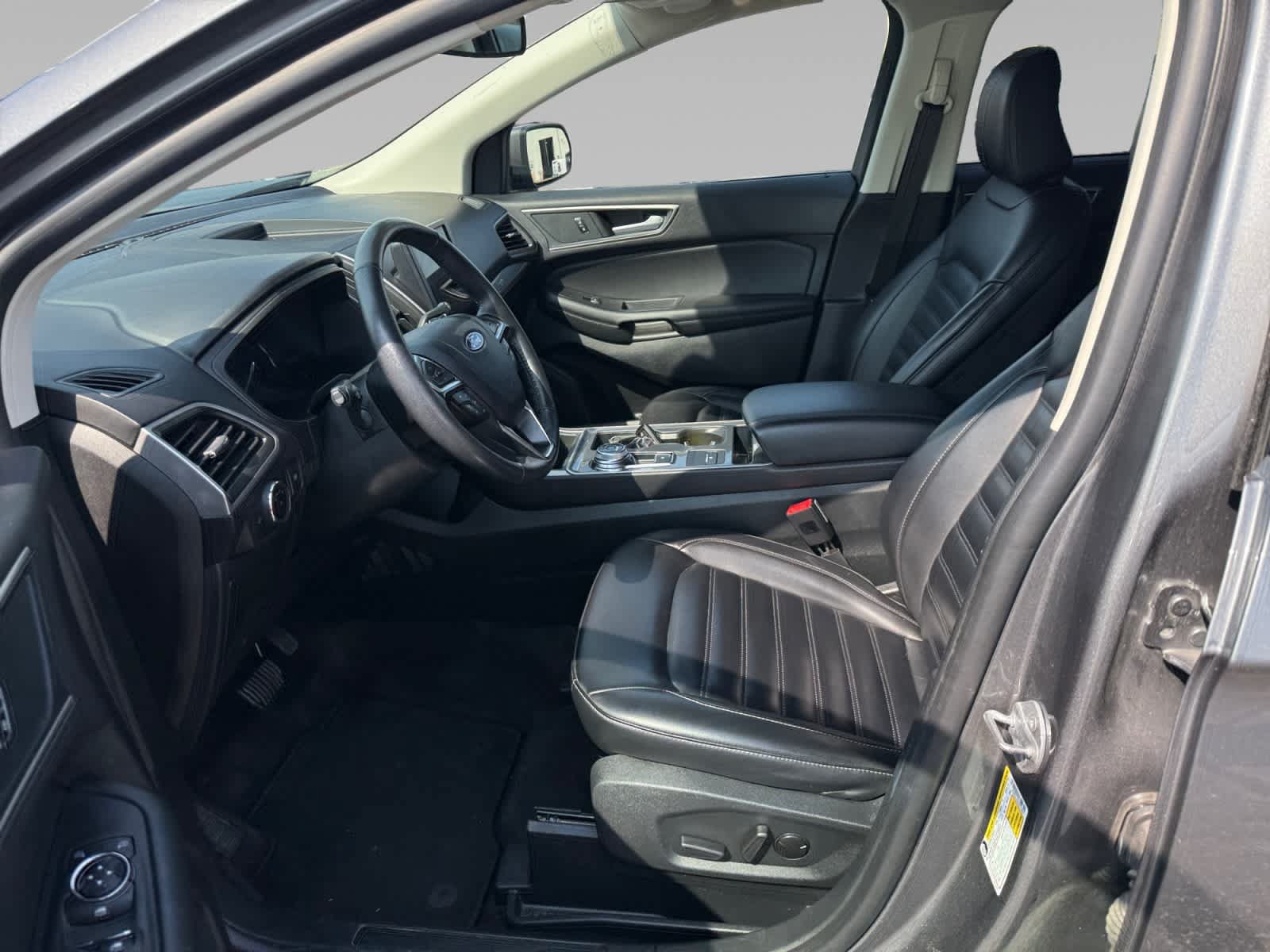 Used 2024 Ford Edge SEL AWD/4WD image 11