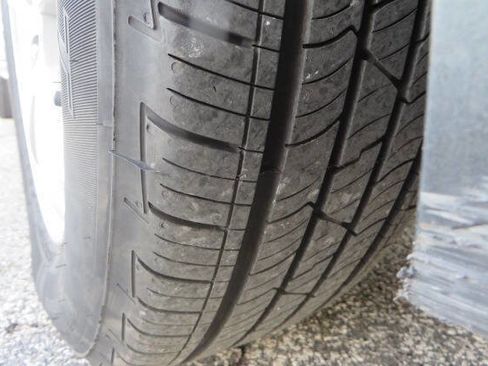 Used 2016 Chevrolet Sonic LT image 43