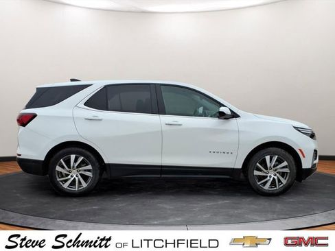 Certified 2024 Chevrolet Equinox LT w/ LPO, Floor Liner Package image 18