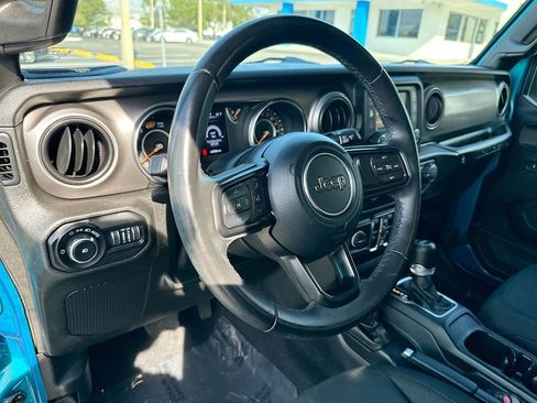 Used 2019 Jeep Wrangler Unlimited Sport S image 10