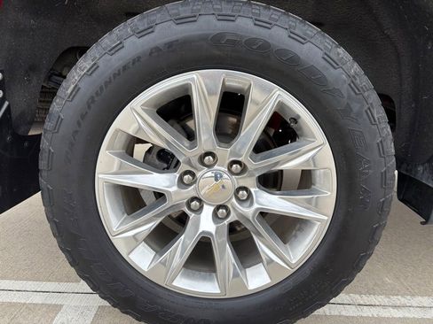 Used 2021 Chevrolet Silverado 1500 LTZ w/ LTZ Convenience Package II image 12