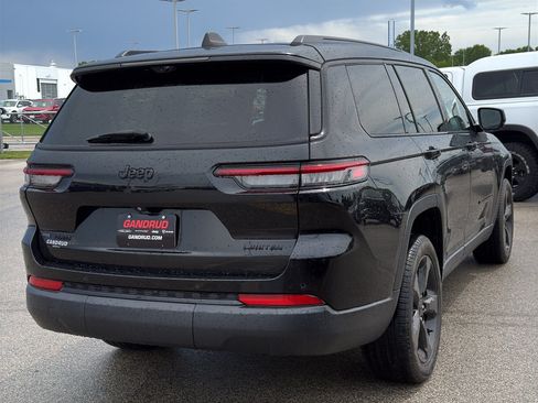 Used 2023 Jeep Grand Cherokee L Limited w/ Luxury Tech Group II AWD/4WD image 5