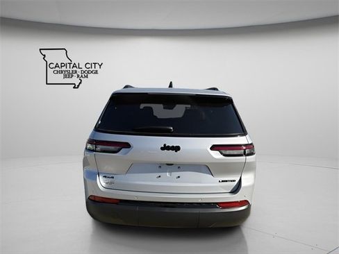New 2025 Jeep Grand Cherokee L Limited image 8