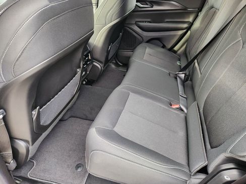 New 2025 Jeep Grand Cherokee Laredo X image 22