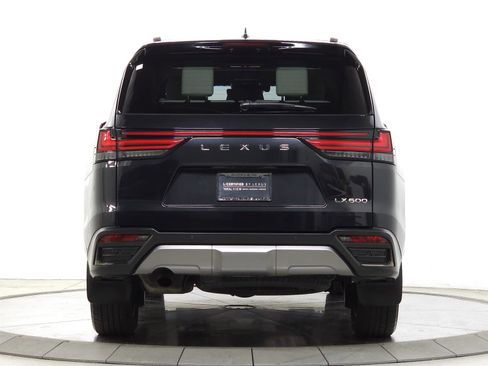 Used 2024 Lexus LX 600 4WD w/ Appearance Package image 7