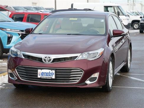 Used 2013 Toyota Avalon XLE image 3