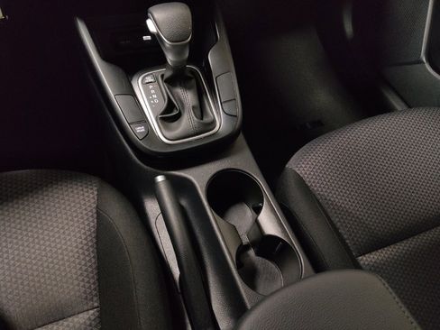 Used 2025 Kia Soul LX image 26