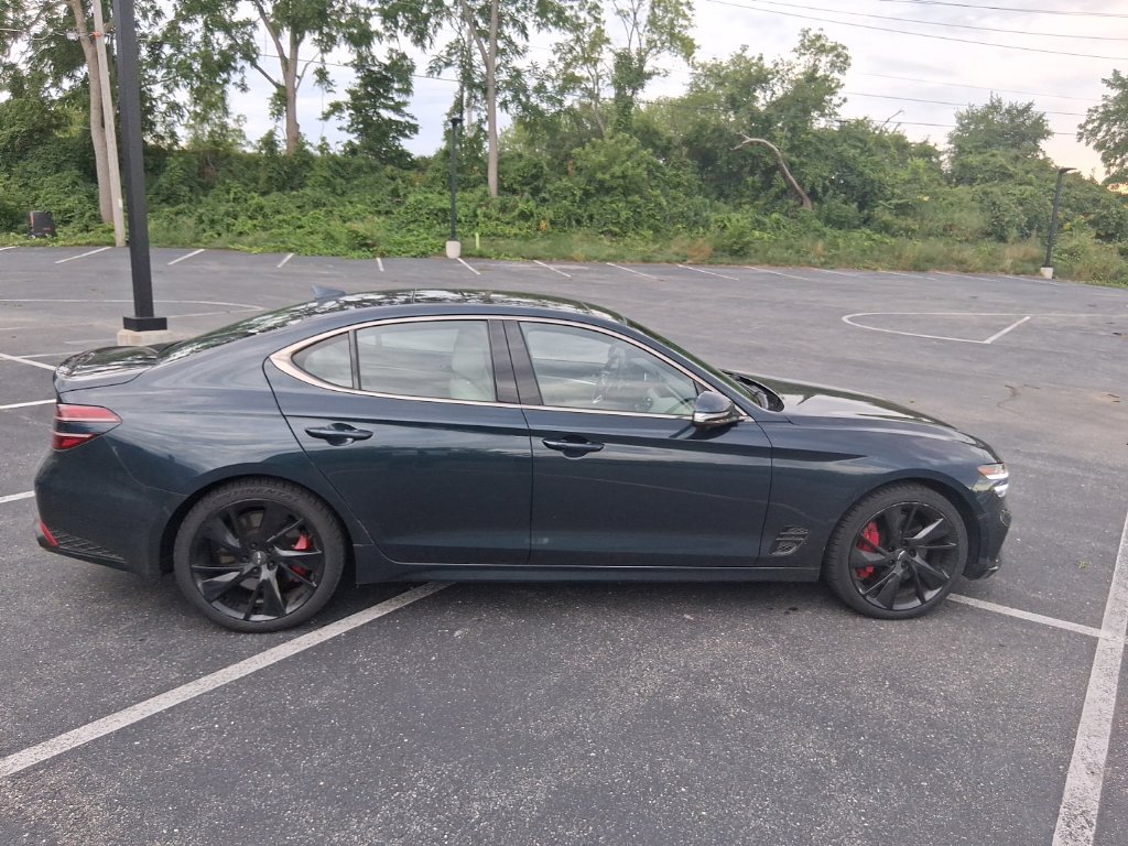 Used 2023 Genesis G70 3.3T w/ Sport Prestige Package AWD/4WD image 4
