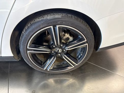 Used 2024 Honda Accord Sport image 11