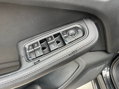 Certified 2024 Porsche Macan image 21