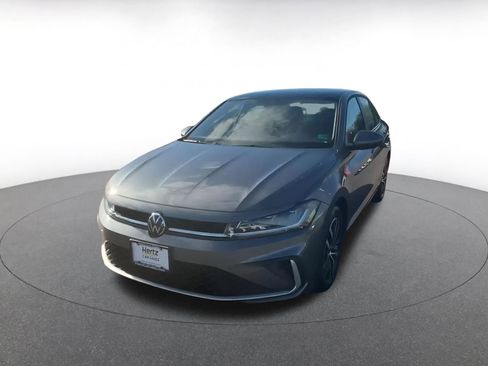 Used 2025 Volkswagen Jetta SE image 7