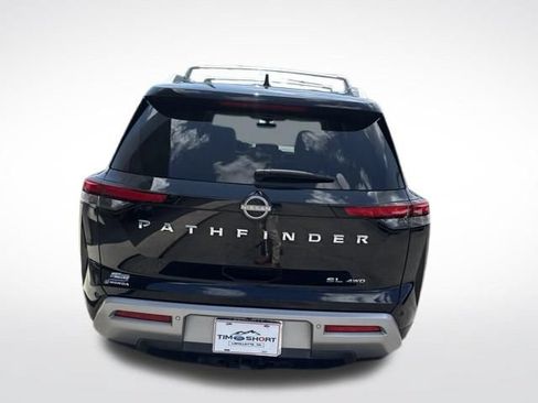 Used 2023 Nissan Pathfinder SL AWD/4WD image 10