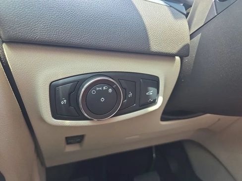 Used 2018 Lincoln MKC Premiere FWD image 23