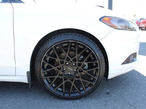Used 2015 Ford Fusion Energi Titanium w/ Driver Assist Package FWD image 11