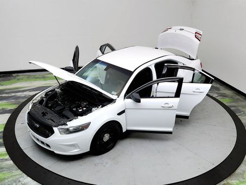 Used 2017 Ford Taurus Police Interceptor AWD image 34