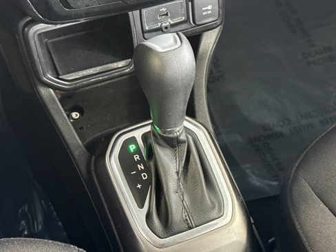 Used 2020 Jeep Renegade Sport FWD image 26