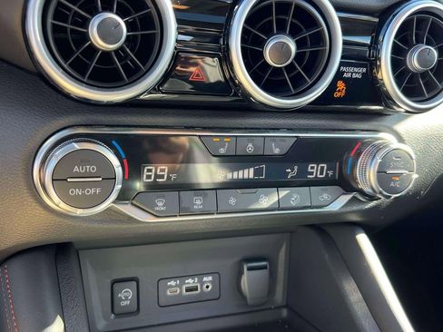 Certified 2025 Nissan Sentra SR w/ SR Premium Package image 31