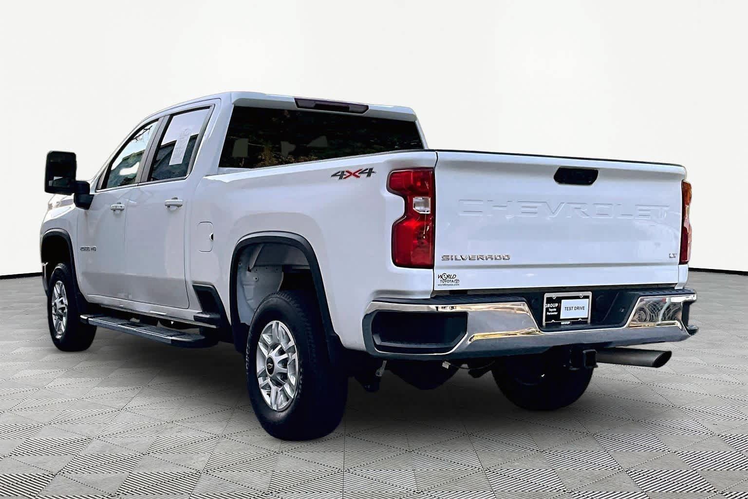 Used 2025 Chevrolet Silverado 2500 LT w/ Convenience Package AWD/4WD image 23