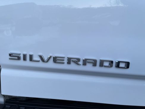 Certified 2024 Chevrolet Silverado 2500 LT w/ Convenience Package image 44