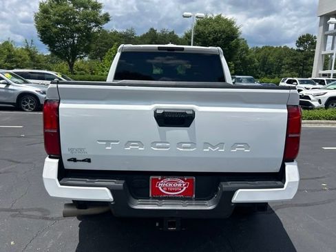 Used 2024 Toyota Tacoma TRD Off-Road AWD/4WD image 8