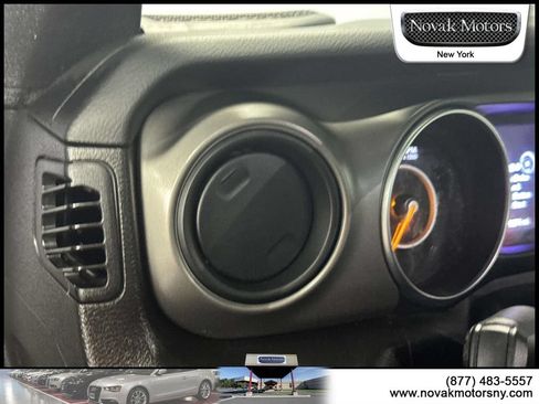 Used 2022 Jeep Wrangler Unlimited Sport AWD/4WD image 15