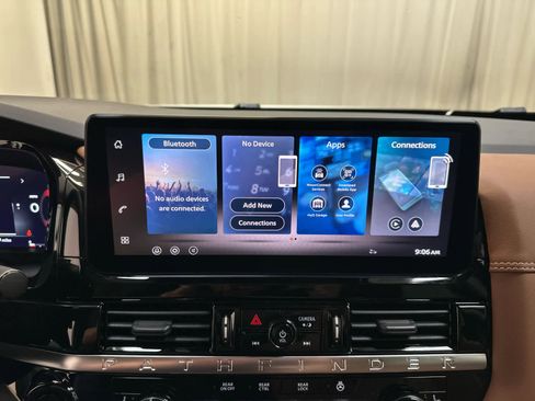 New 2026 Nissan Pathfinder Platinum AWD/4WD image 14