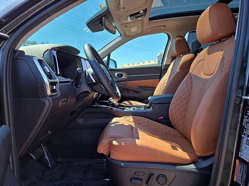 Certified 2023 Kia Sorento SX Prestige AWD/4WD image 16