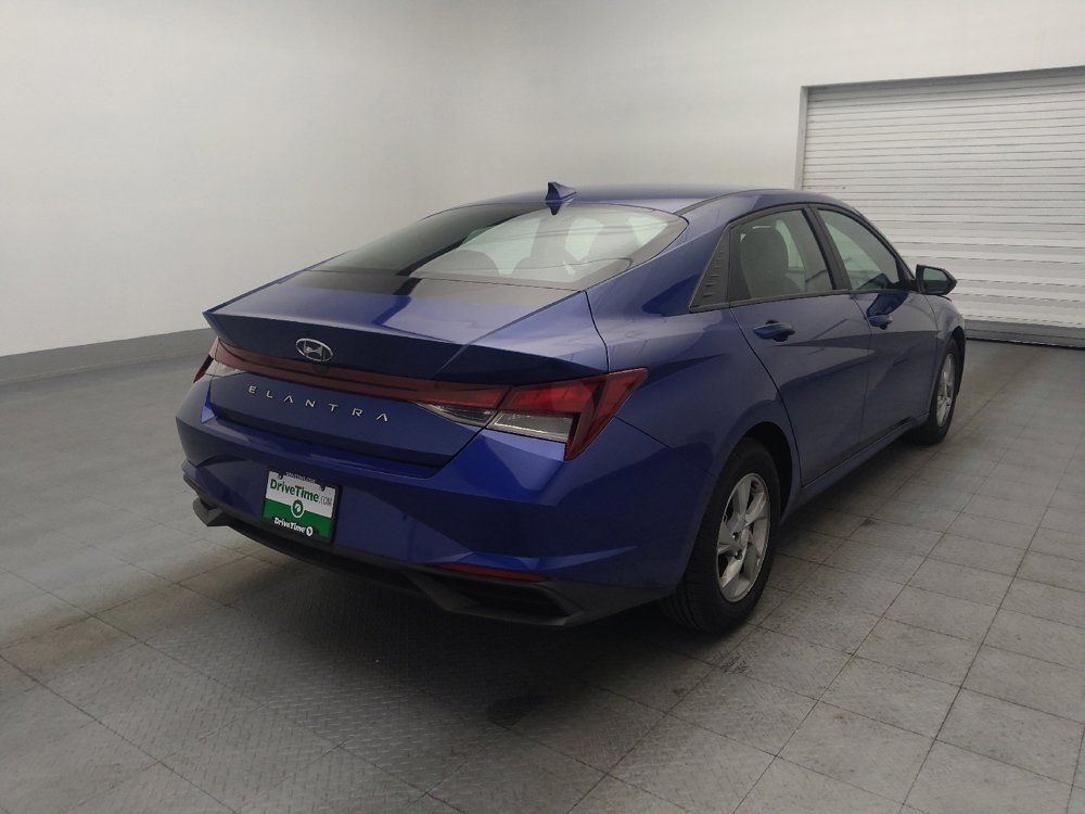 Used 2021 Hyundai Elantra SE w/ Cargo Package FWD image 9
