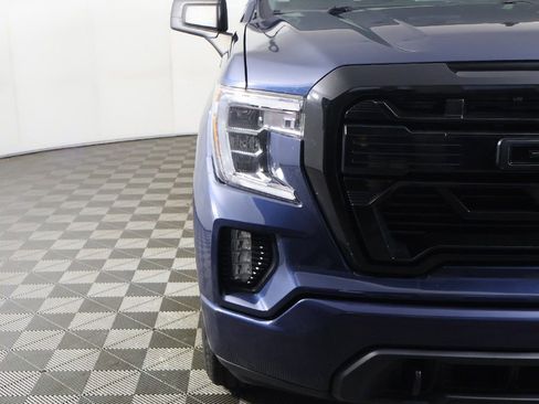 Used 2020 GMC Sierra 1500 Elevation w/ Elevation Value Package AWD/4WD image 11