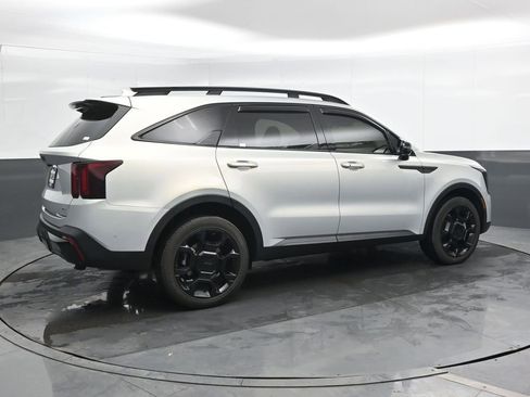 Used 2026 Kia Sorento SX image 3