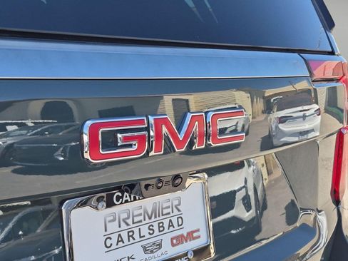 New 2026 GMC Yukon AT4 w/ AT4 Premium Plus Package AWD/4WD image 32
