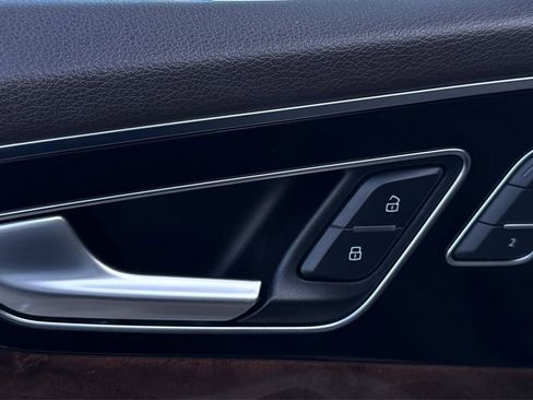 Used 2019 Audi Q7 3.0T Premium w/ Cold Weather Package image 41