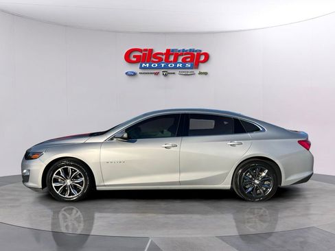 Used 2020 Chevrolet Malibu LT image 3