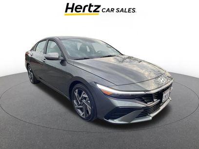Used 2025 Hyundai Elantra Limited
