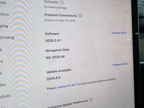 Used 2024 Tesla Model Y Long Range image 35