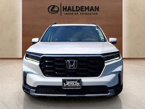 Used 2023 Honda Pilot Elite image 2