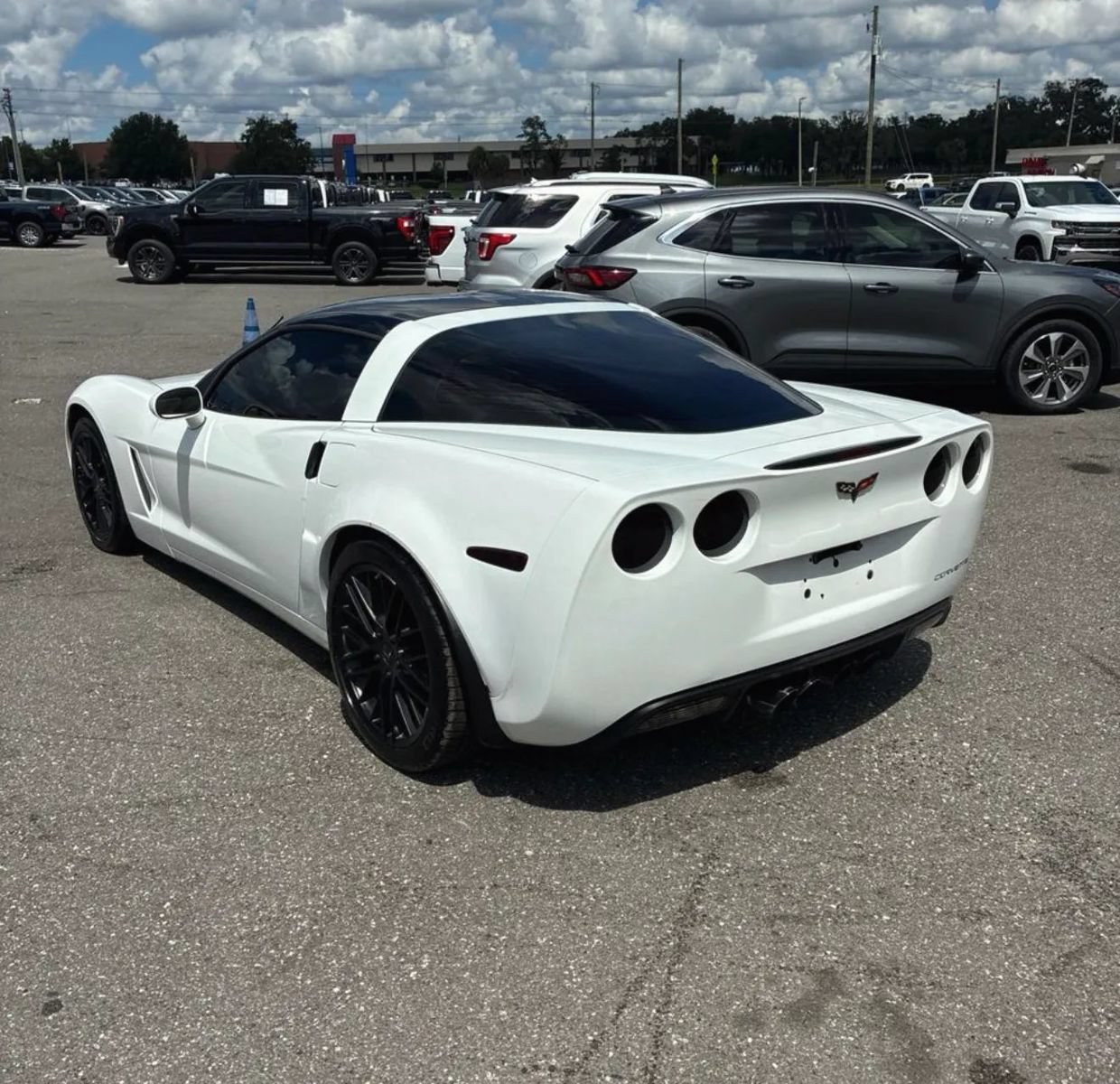 Used 2006 Chevrolet Corvette Coupe w/ Preferred Equipment Group RWD image 3