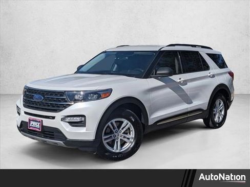 Used 2020 Ford Explorer XLT w/ Equipment Group 202A image 1