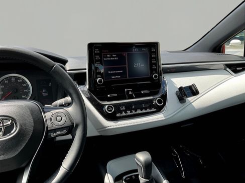 Used 2020 Toyota Corolla SE w/ SE Premium Package FWD image 9