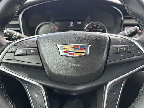 Certified 2025 Cadillac XT5 Luxury FWD image 22