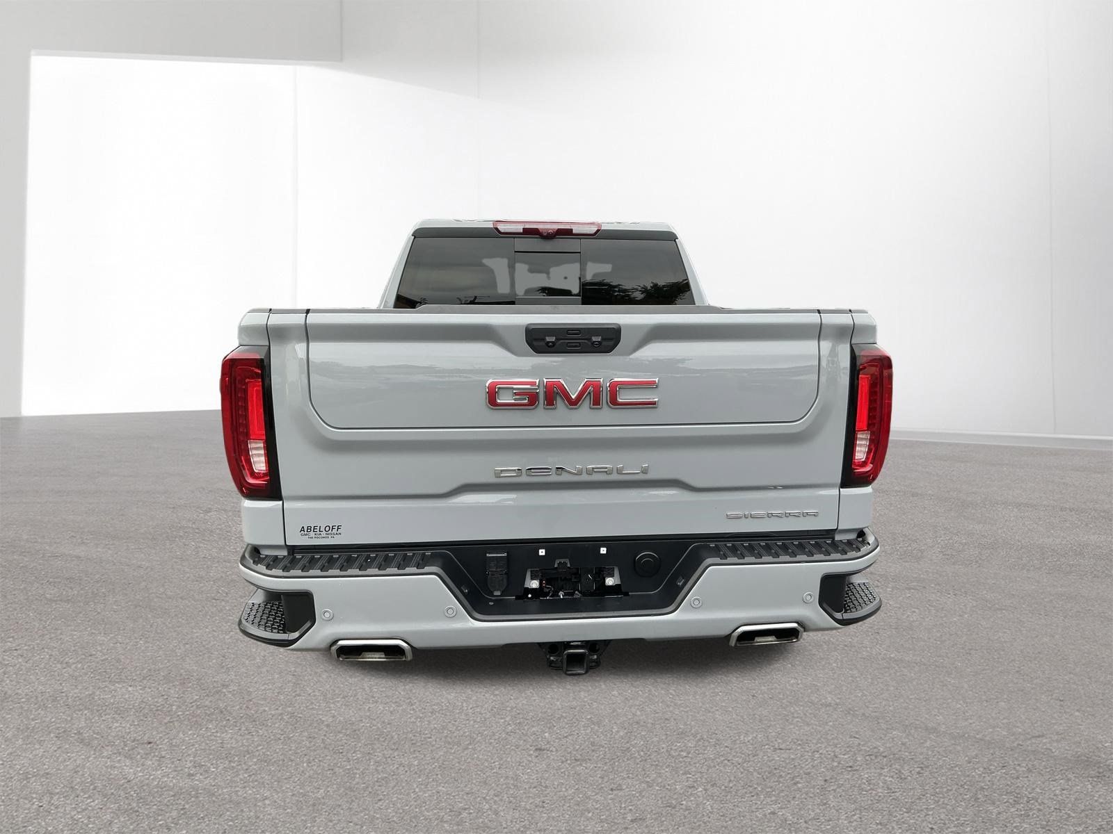 Used 2025 GMC Sierra 1500 Denali w/ Denali Reserve Package AWD/4WD image 4