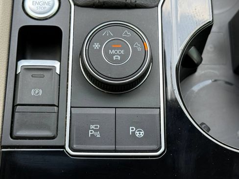 Used 2018 Volkswagen Atlas SEL Premium AWD/4WD image 33